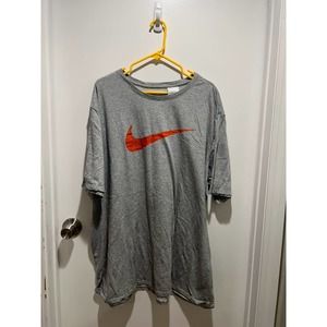 Men's Nike Swoosh Logo T Shirt